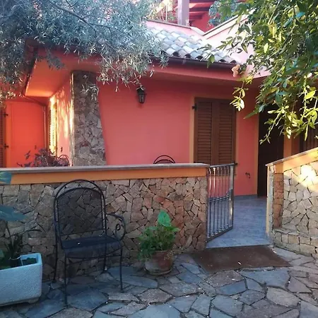 Con Giardino Vista Mare Ferienhaus *
