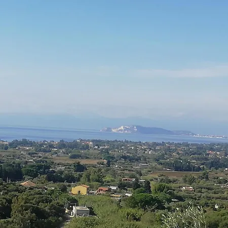 Con Giardino Vista Mare Ferienhaus Capitana