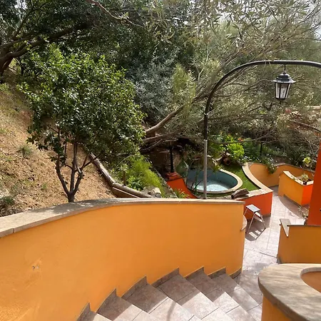 Con Giardino Vista Mare *