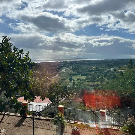 Con Giardino Vista Mare *
