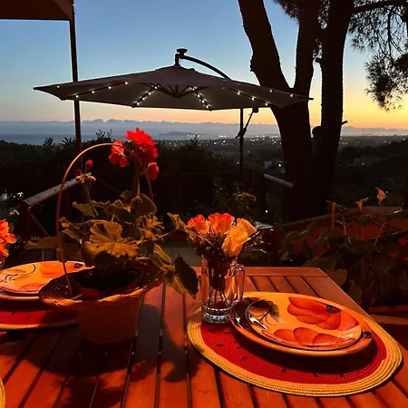 Con Giardino Vista Mare *